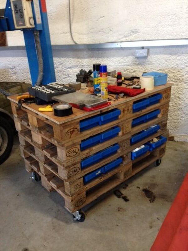 wood pallet workshop bench